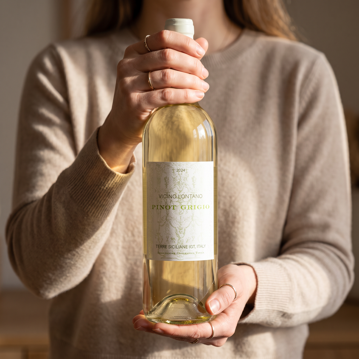 Vicino Lontano 2024 Pinot Grigio Terre Siciliane IGT, Italy
